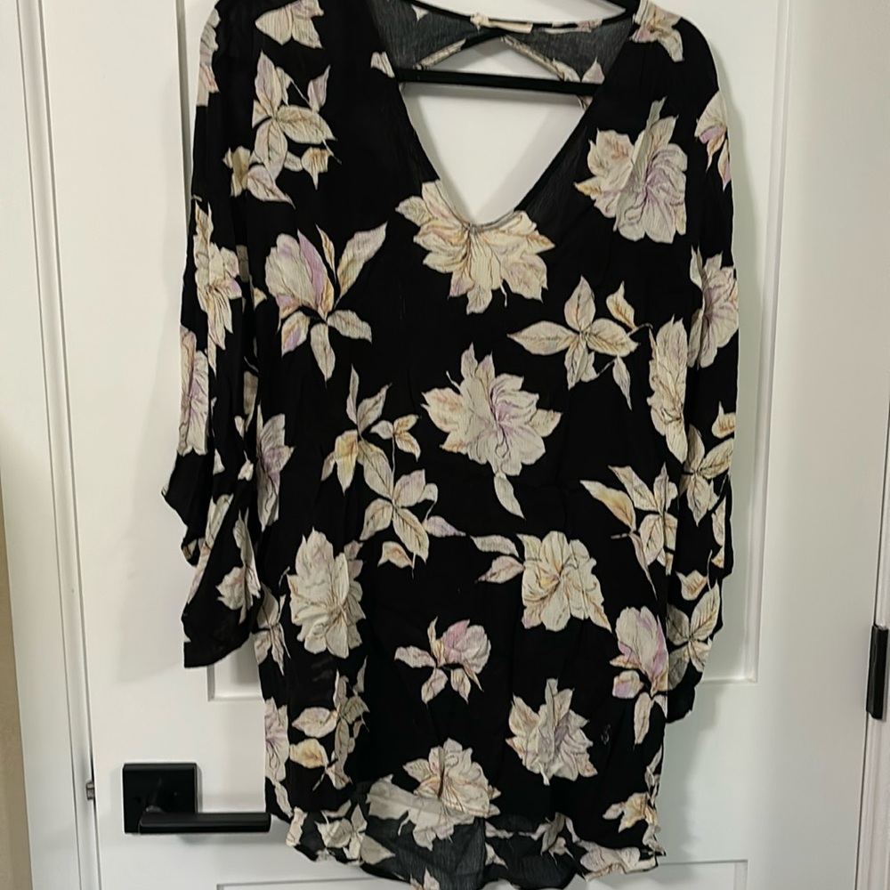 Lush Open Back Shift Dress
